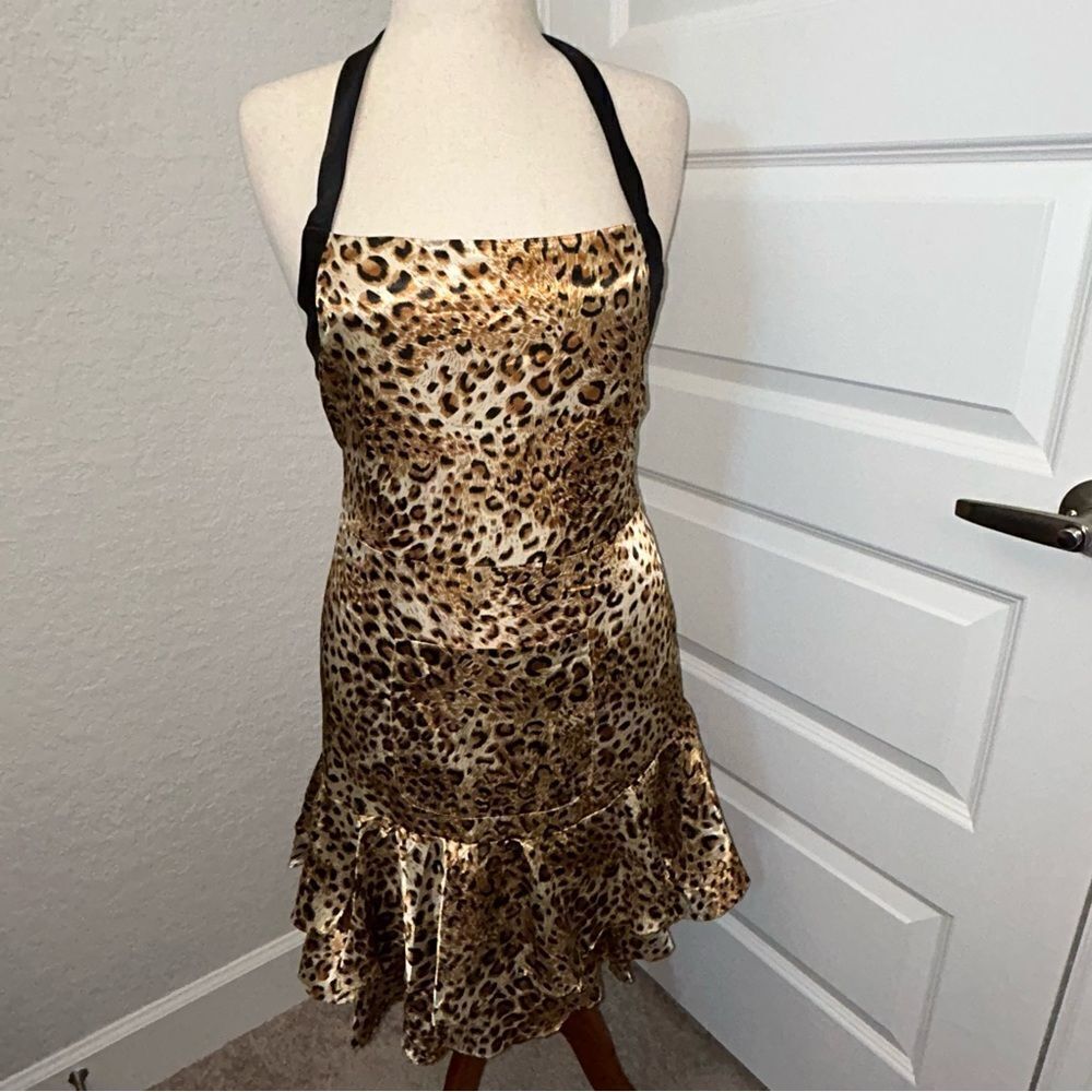 Haute in The Kitchen by Luxe to Love Animal Print Ruffle Statement Apron